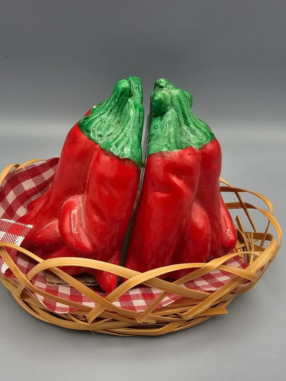 Ceramic Red Pepper Salt and Pepper Shakers with Basket and Cloth Liner